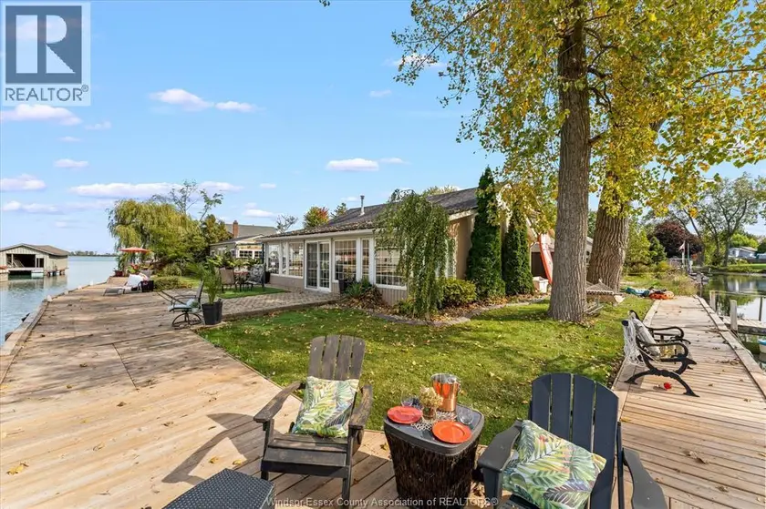 Detached at 3 SHANGRILA STREET, Amherstburg