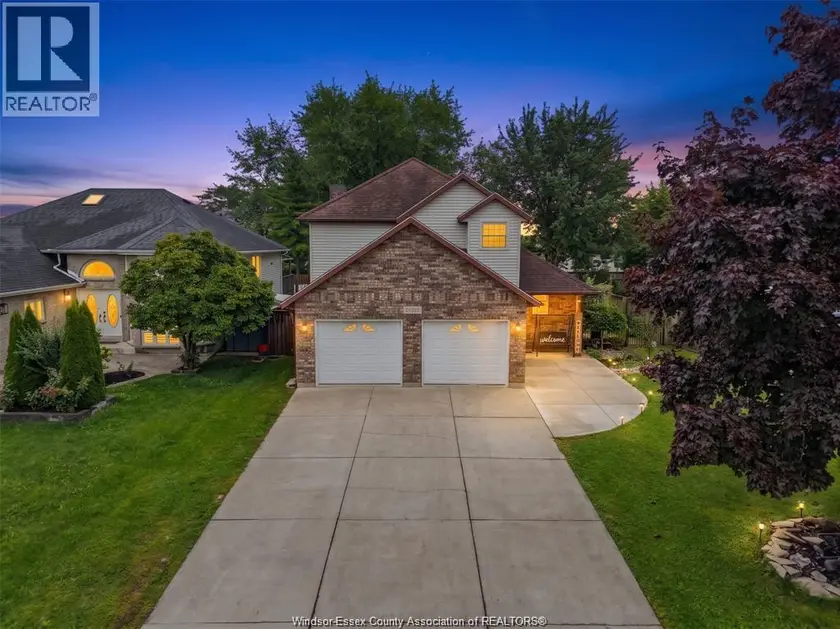 Detached at 2920 STRAWBERRY DRIVE, Tecumseh