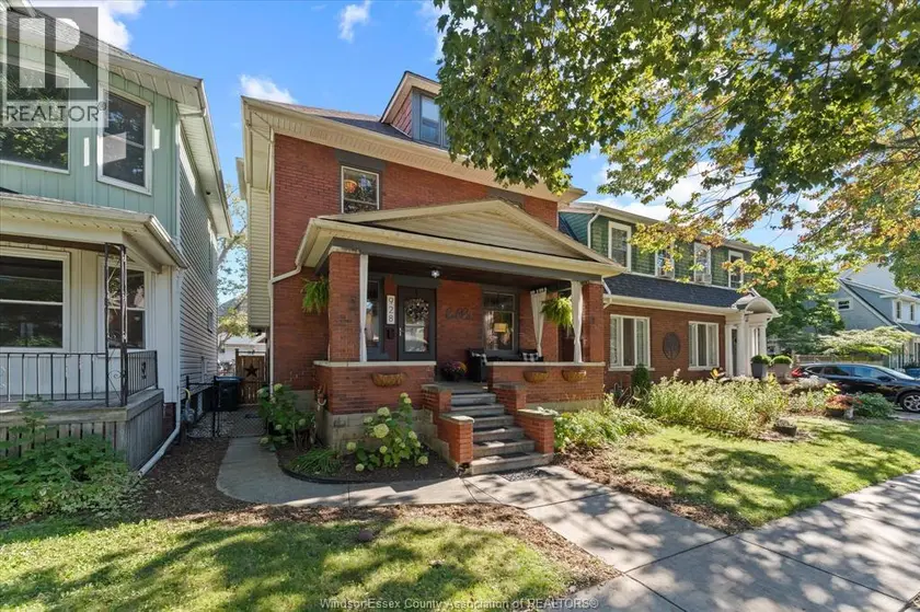 Detached at 928 WINDERMERE ROAD, Windsor