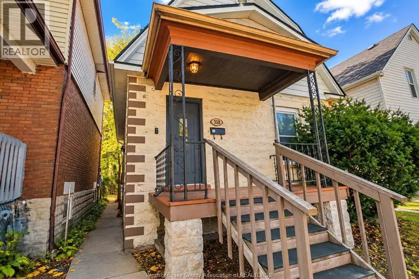 Detached at 359 MCEWAN AVENUE, Windsor
