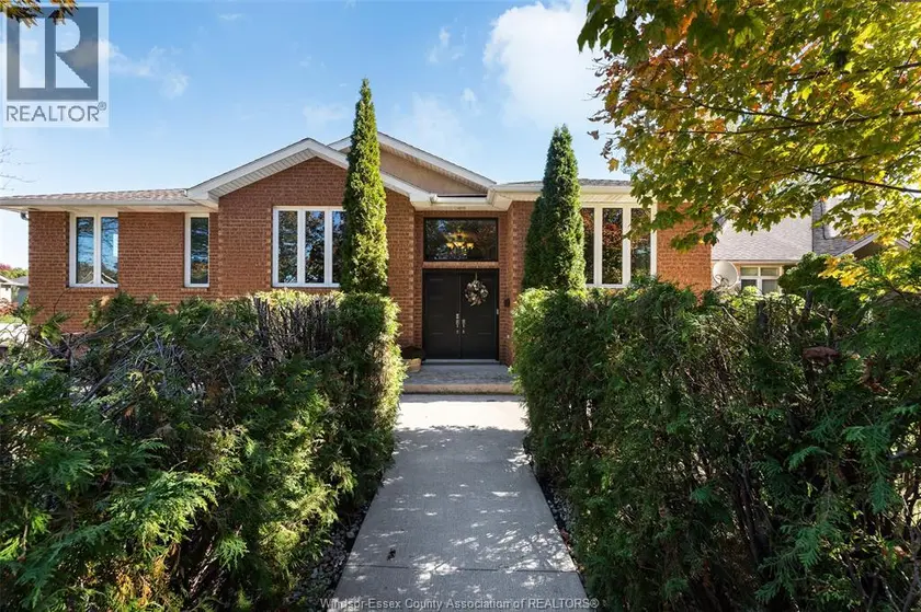 Detached at 6410 JAMIE COURT, LaSalle