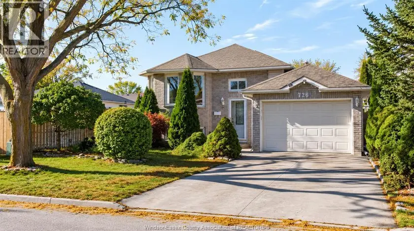 Detached at 726 SANDISON, Windsor