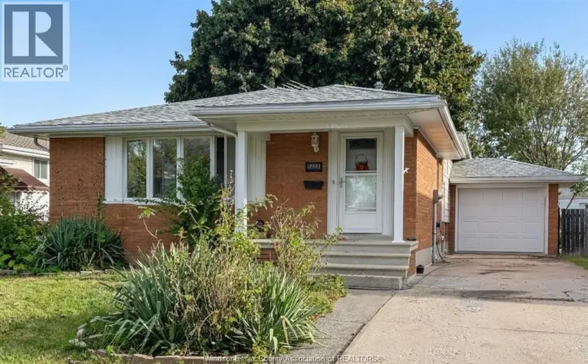 Detached at 2938 RUSHTON DRIVE, Windsor
