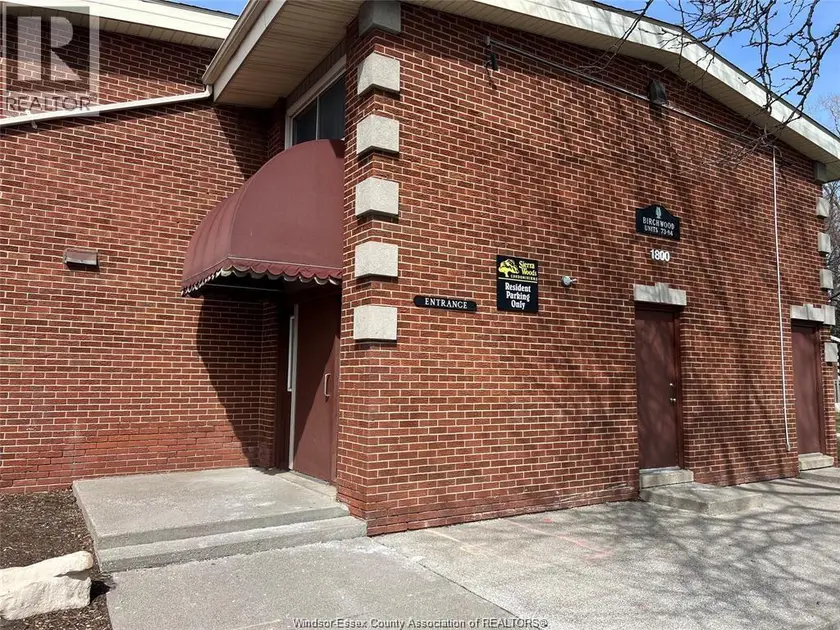 Townhouse at 1800 COLUMBIA COURT Unit# 81, Windsor