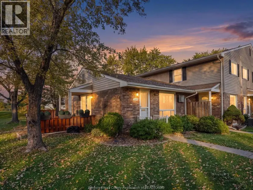 Townhouse at 2949 Meadowbrook LANE, Windsor