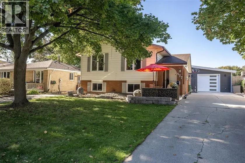 Detached at 477 TREEWOOD CRESCENT, Sarnia