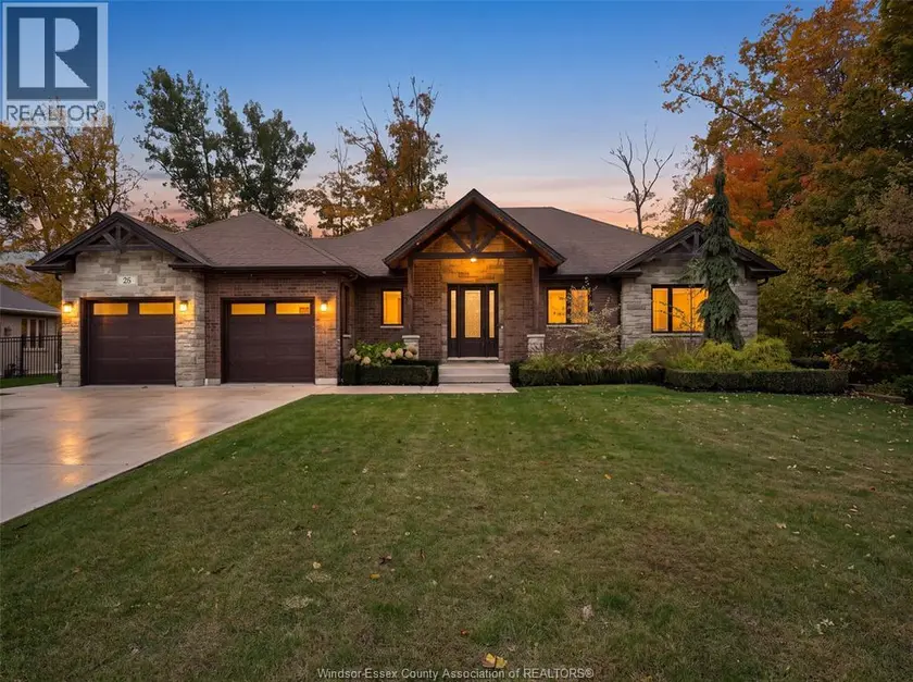 Detached at 26 TWO CREEKS LANE, Wheatley