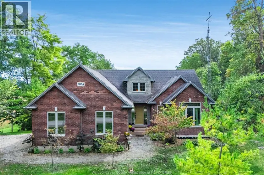 Detached at 21096 Cemetery ROAD, Wheatley