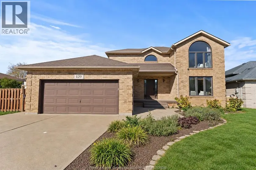 Detached at 120 HAMPTON CRESCENT, Windsor