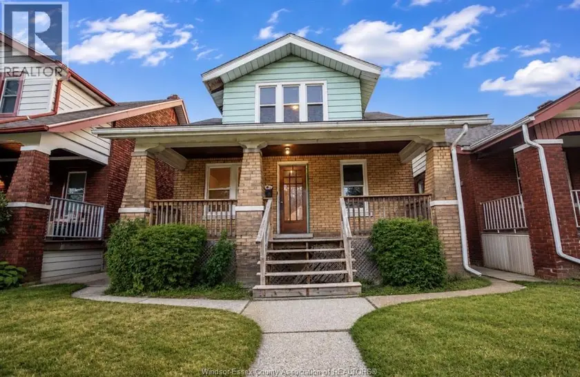 Detached at 521 Rankin, Windsor