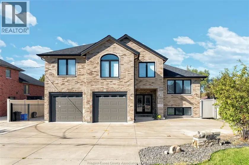 Detached at 4015 SIXTH CONCESSION, Windsor