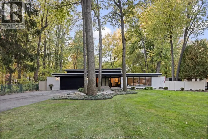 Detached at 1275 TANGLEWOOD, LaSalle