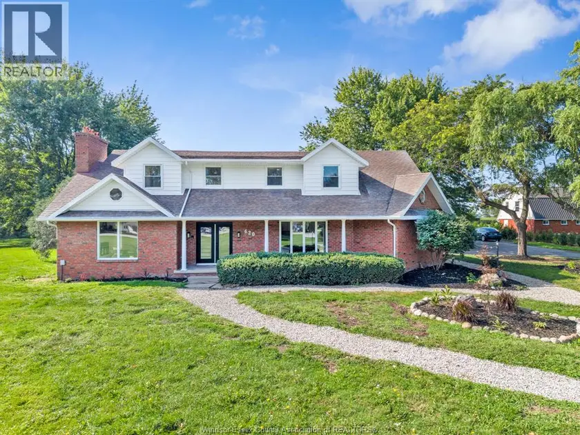 Detached at 620 COUNTY ROAD 2, Lakeshore