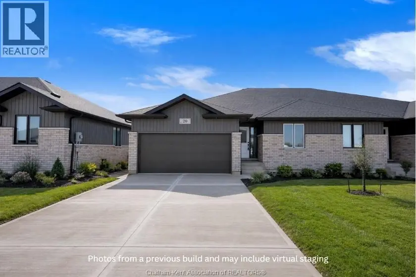 Semi-Detached/Link at 27 Cornerstone PLACE, Chatham
