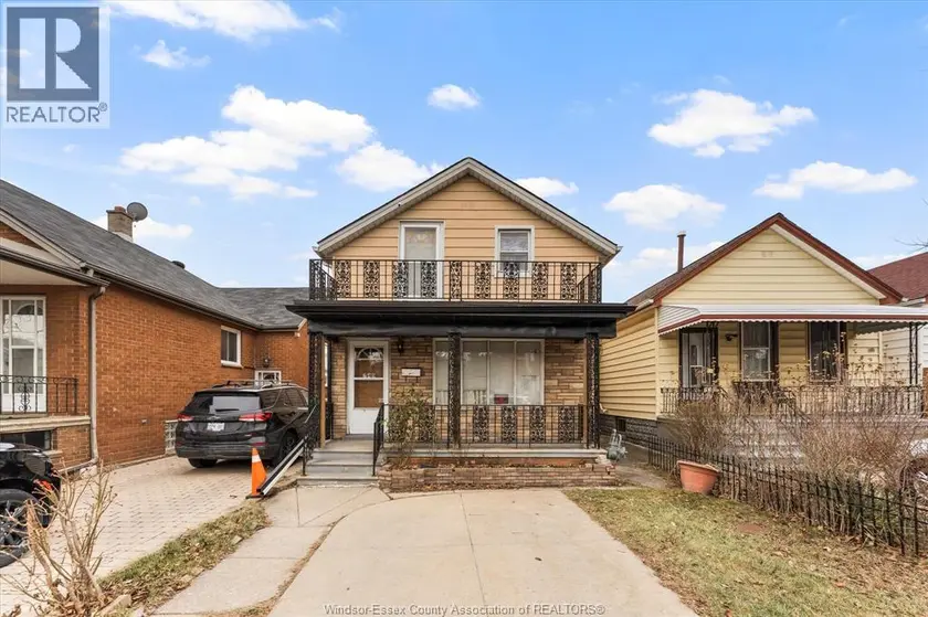 Detached at 749 GLENGARRY AVENUE, Windsor