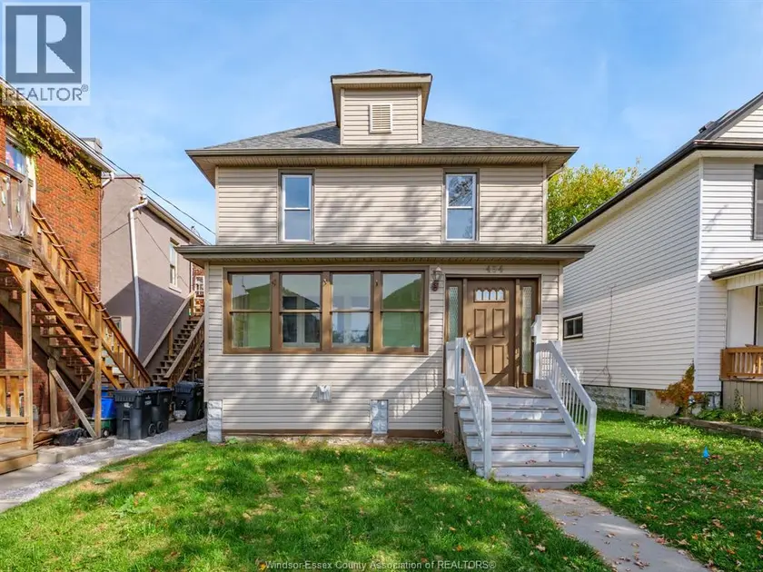 Detached at 434 GLADSTONE AVENUE, Windsor