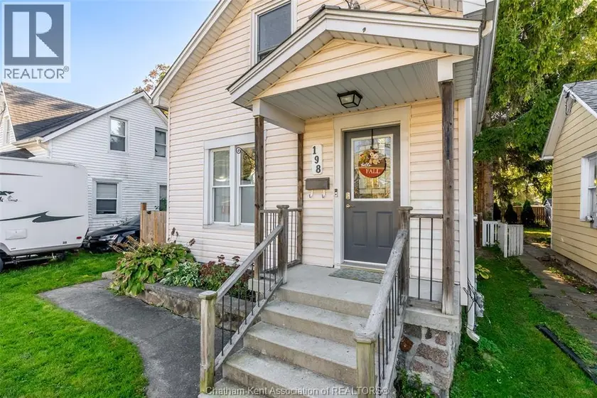 Detached at 198 Raleigh STREET, Chatham
