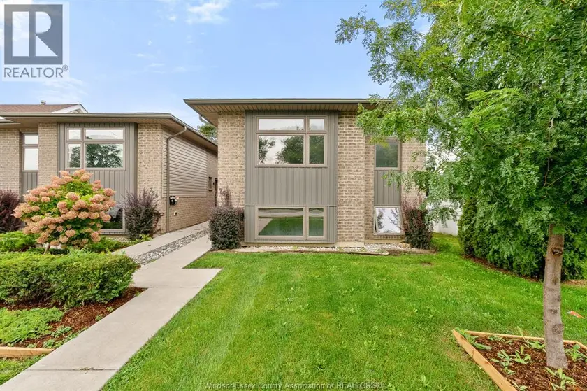 Detached at 756 Irvine AVENUE Unit# A (UPPER), Windsor