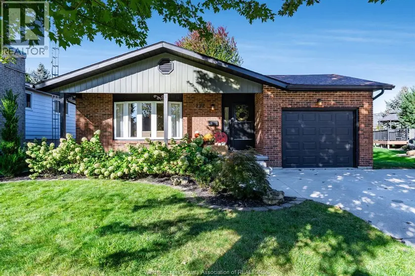 Detached at 222 Cherrywood, Kingsville