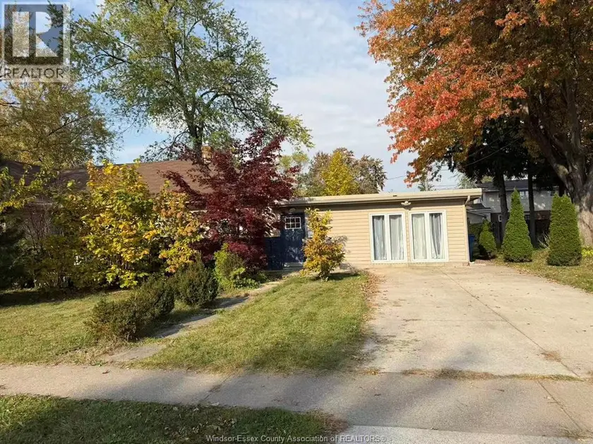 Detached at 307 SACRED HEART DRIVE, LaSalle