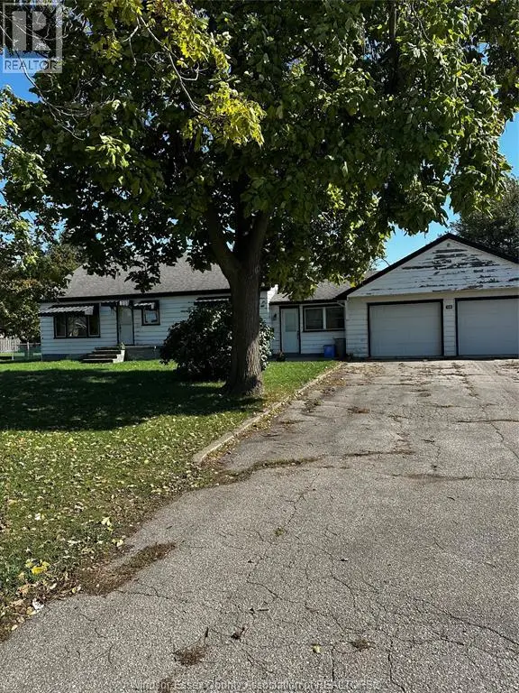Semi-Detached/Link at 40 Jasperson DRIVE, Kingsville