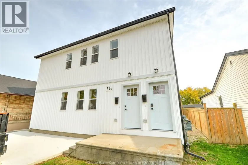Multiplex at 576 ELINOR, Windsor