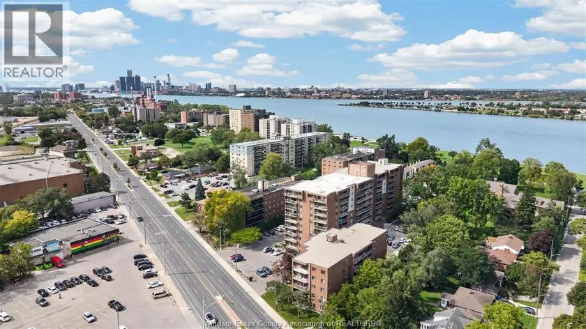 Apartment at 3936 WYANDOTTE STREET East Unit# 810, Windsor
