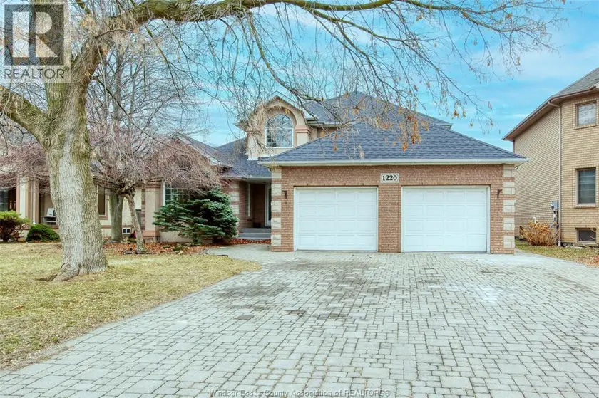 Detached at 1220 WOODMONT CRESCENT, LaSalle