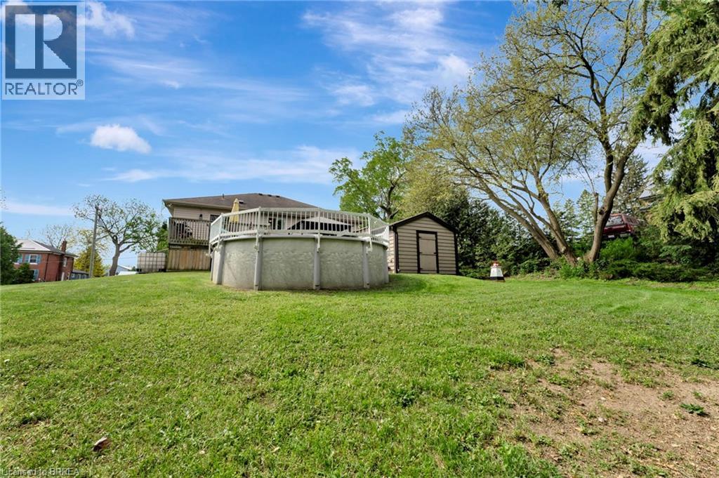 Detached at 1565 OLD BROCK Street, Vittoria