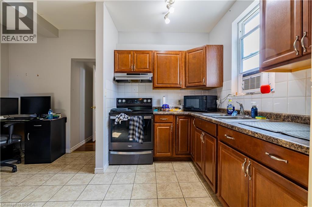 Detached at 113 BRANT Avenue Unit# 3, Brantford