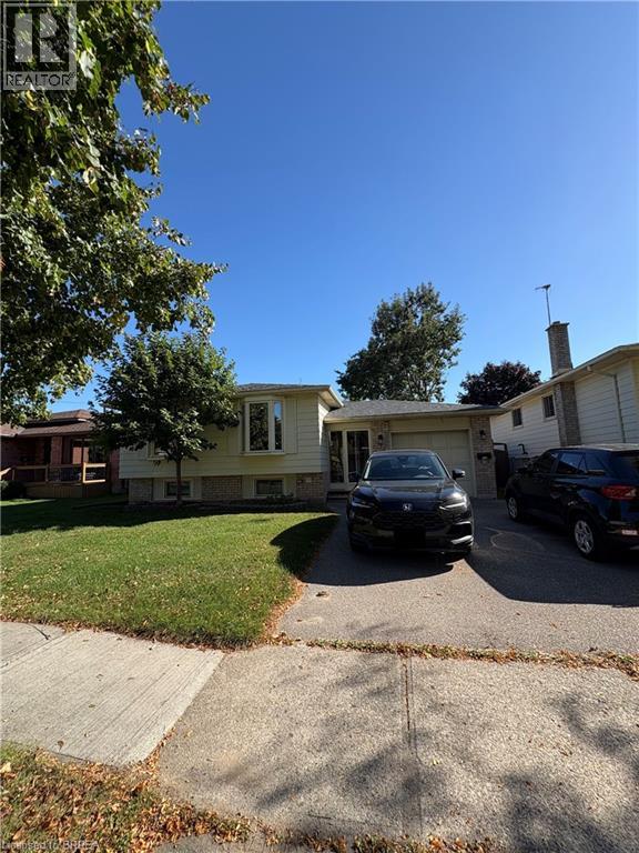 Detached at 11 NASHUA Drive, Brantford