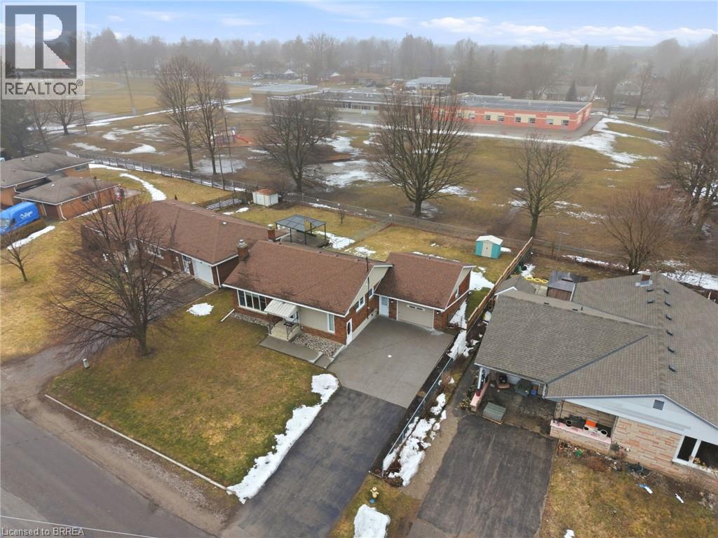 Detached at 168 MONTCLAIR Crescent, Waterford