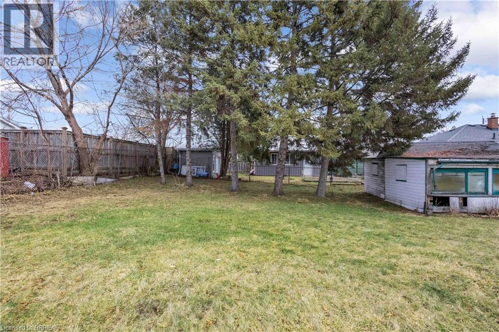 Detached at 35 EIGHTH Avenue, Brantford