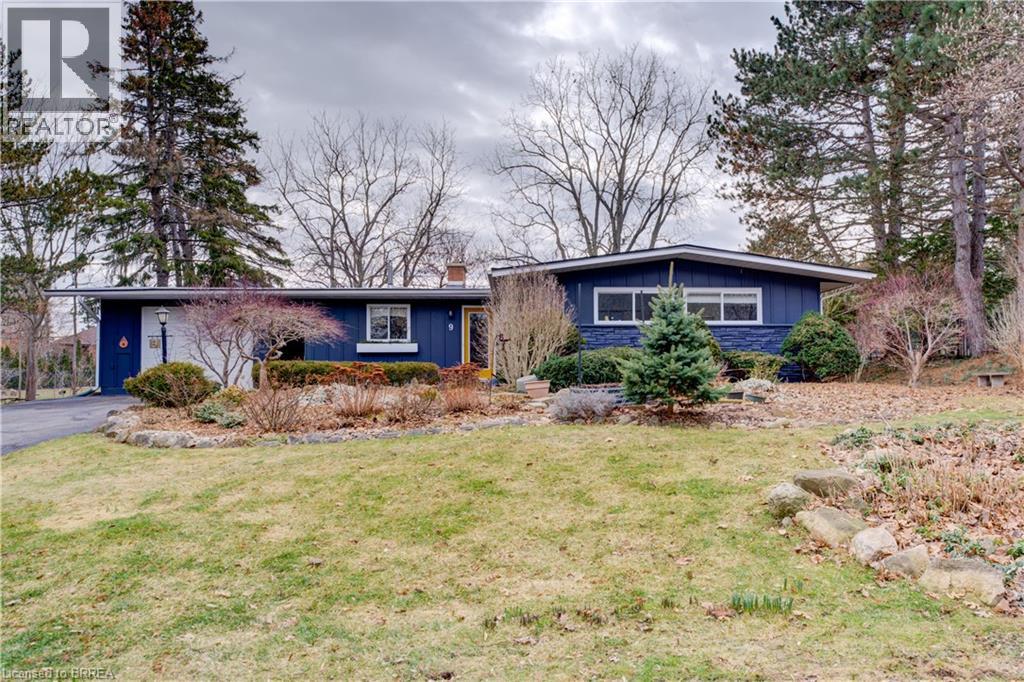 Detached at 9 SUMMERHAYES Crescent, Brantford