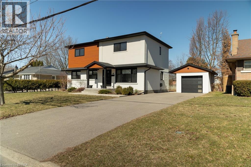 Detached at 40 VARADI Avenue, Brantford