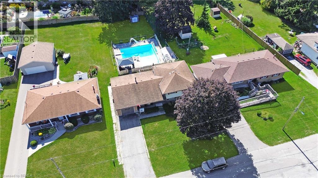 Detached at 46 DAVIS Street W, Simcoe