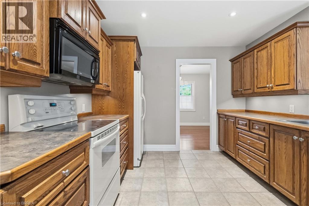 Detached at 22 ROBINSON Road, Waterford