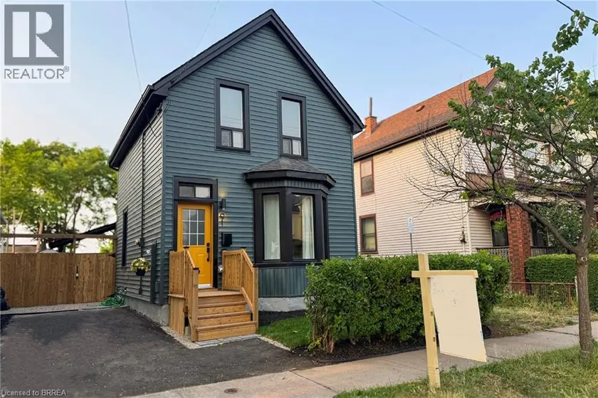 Detached at 91 PRINCESS Street, Hamilton