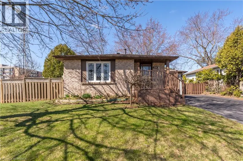 Detached at 390 BRANTWOOD PARK Road, Brantford