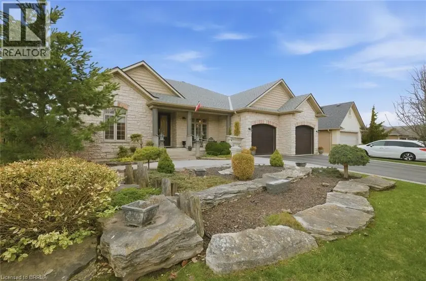 Detached at 7 OCEAN Way, Port Dover