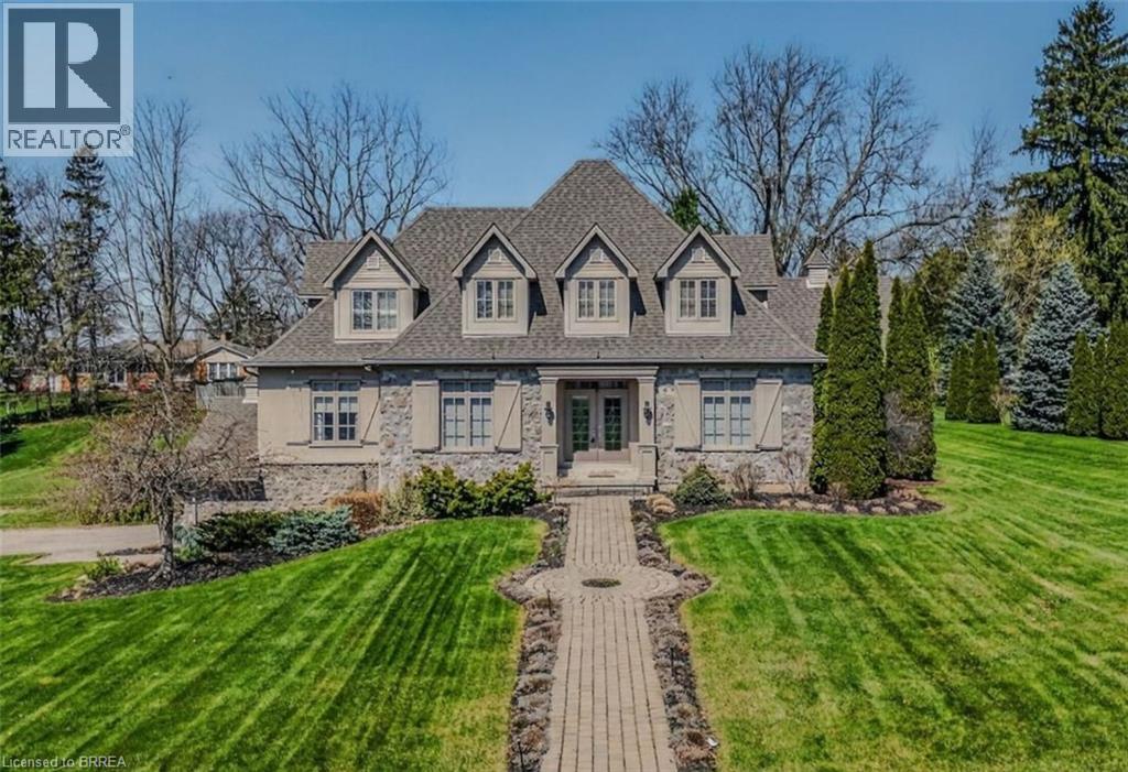Detached at 9 RUE CHATEAUX Terrace, Brantford