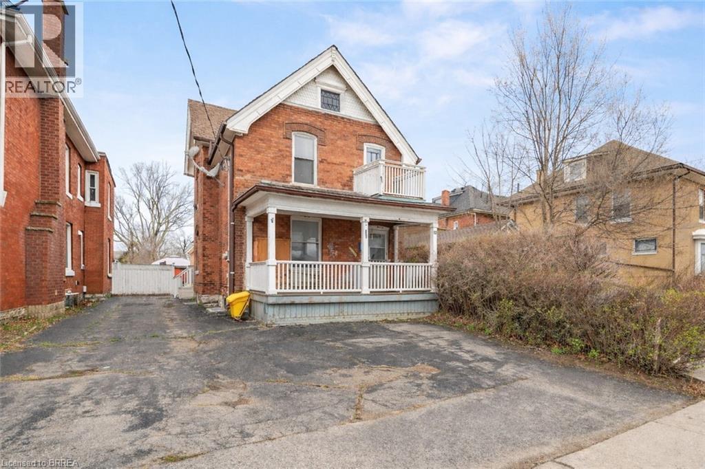 Multiplex at 10 HENRIETTA Street, Brantford