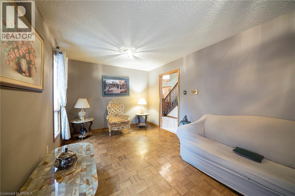 Detached at 2057 WINCANTON Crescent, Mississauga