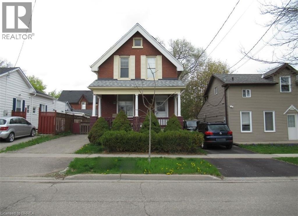 Detached at 196 WELLINGTON Street, Brantford