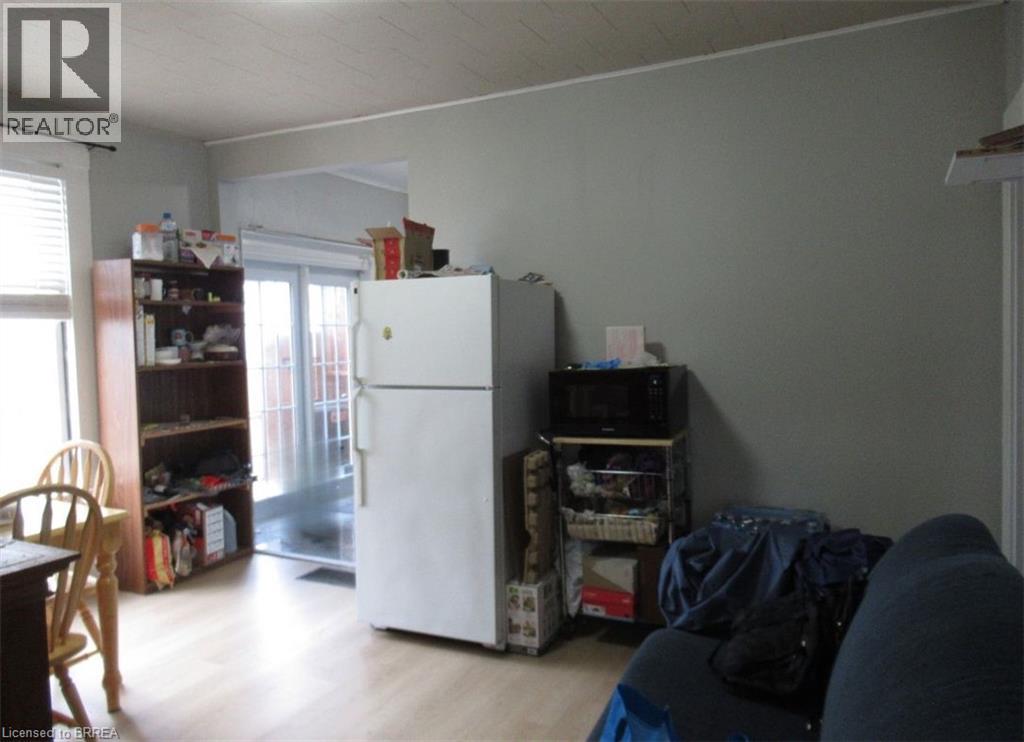 Detached at 196 WELLINGTON Street, Brantford