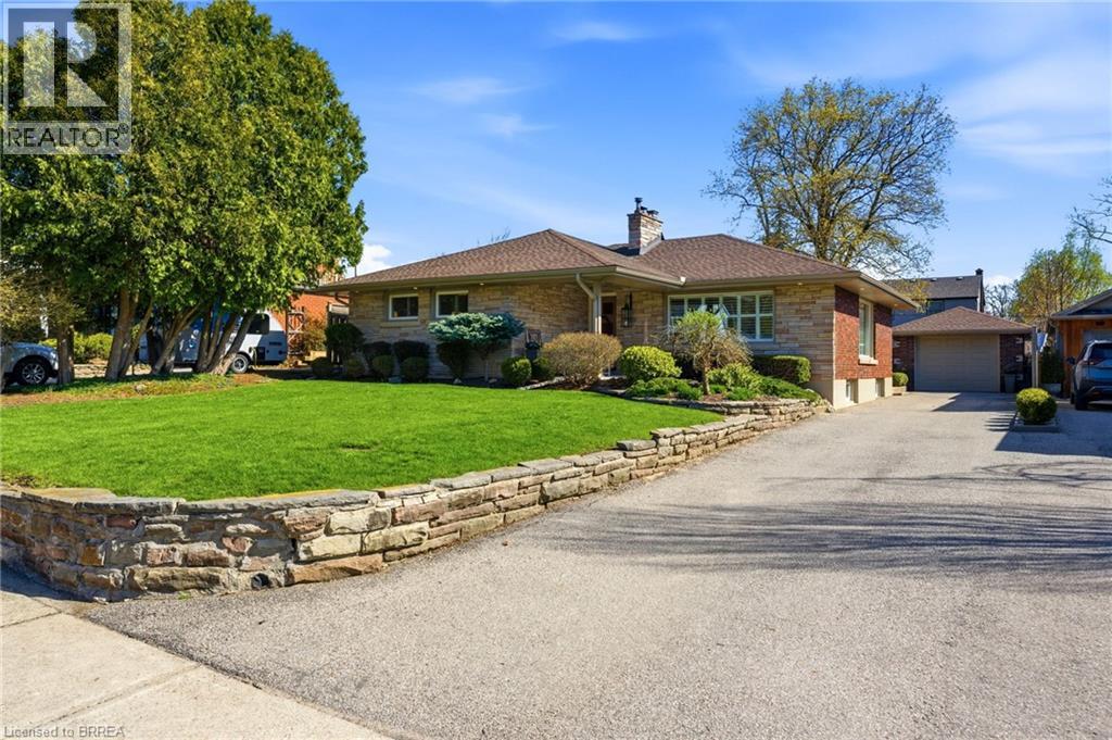 Detached at 38 FRANKLIN Street, Brantford
