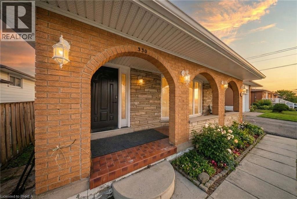 Detached at 330 EAST 18TH Street, Hamilton