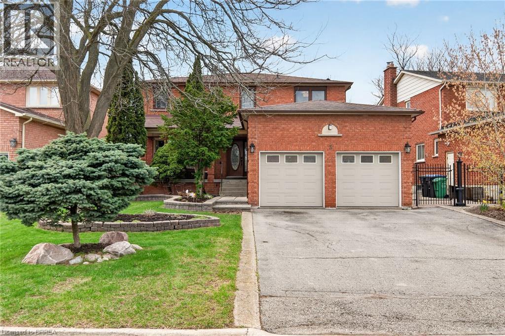 Detached at 3 BOWES Court, Caledon