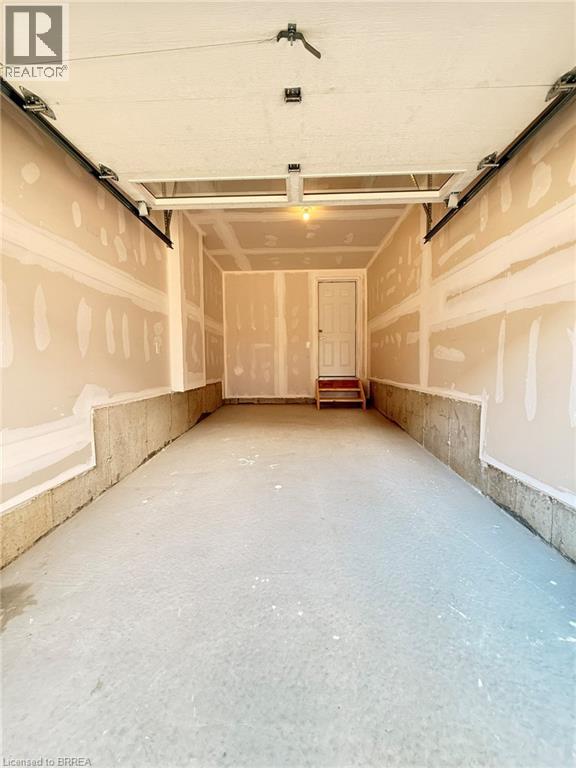 Townhouse at 660 COLBORNE Street W Unit# 140, Brantford