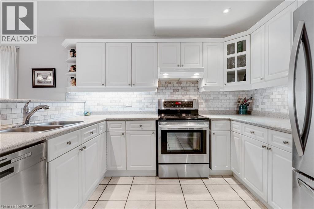 Detached at 422 POWERLINE Road Unit# 10, Brantford